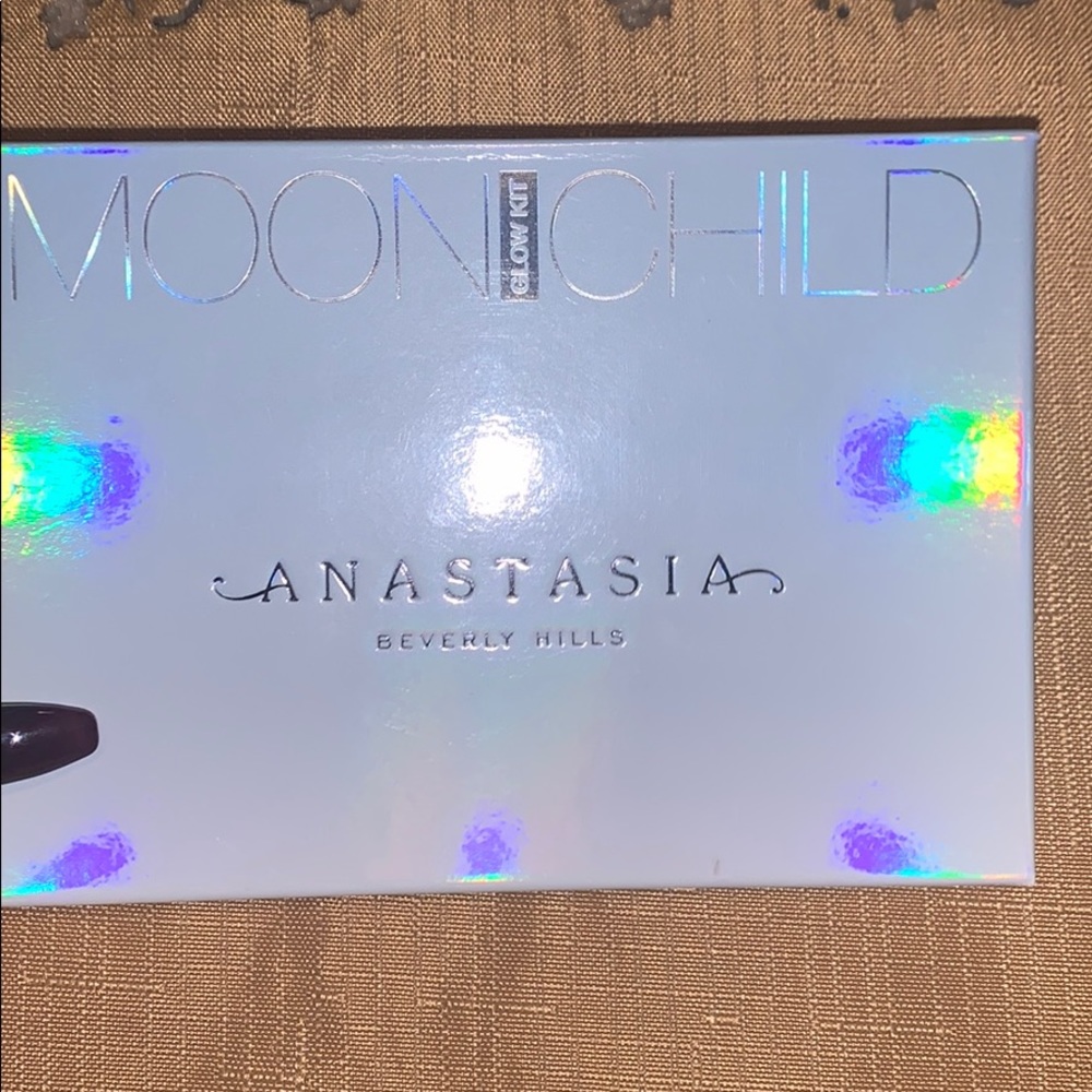 ✨Anastasia Beverly Hills Moonchild Glow Kit